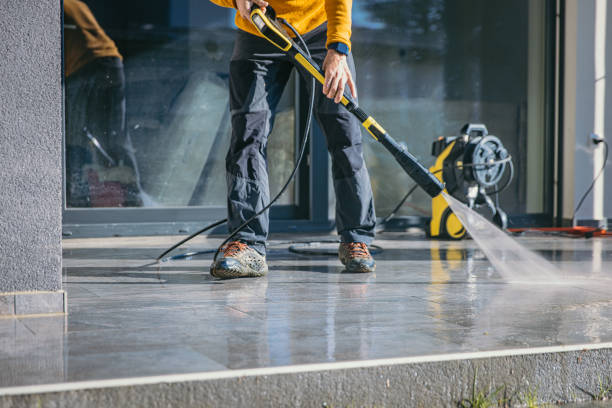 Post-Construction Pressure Washing in Hunters Creek, FL